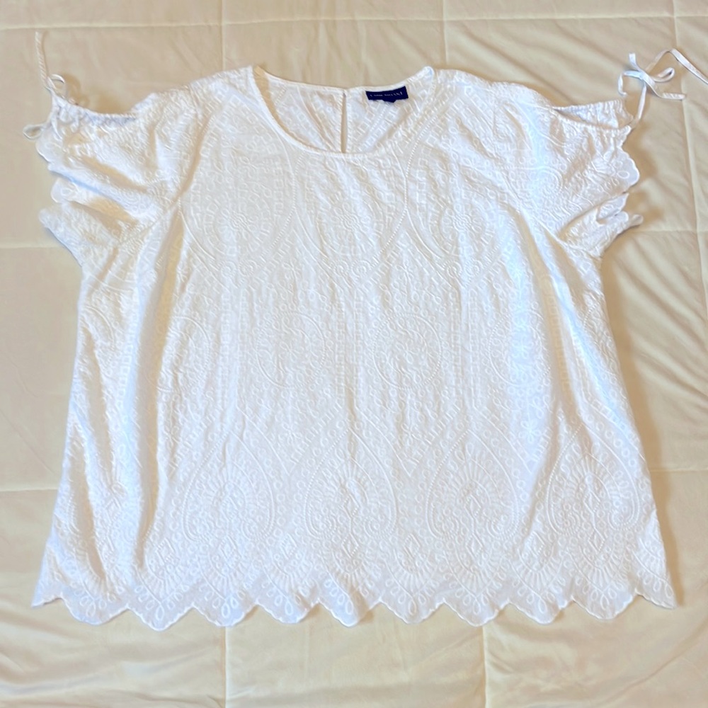 Gorgeous Embroidered White Blouse